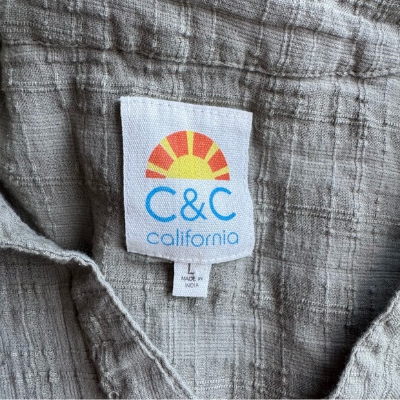 Women’s C&C California Cotton Button Down Blouse in Size L Boho Casual - Picture 3 of 5